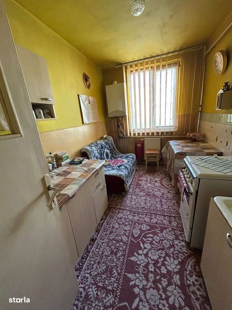 De vanzare 3 camere, 2 bai, doua balcoane, etaj intermediar, 51.000€ - Imagine principală: 4/13