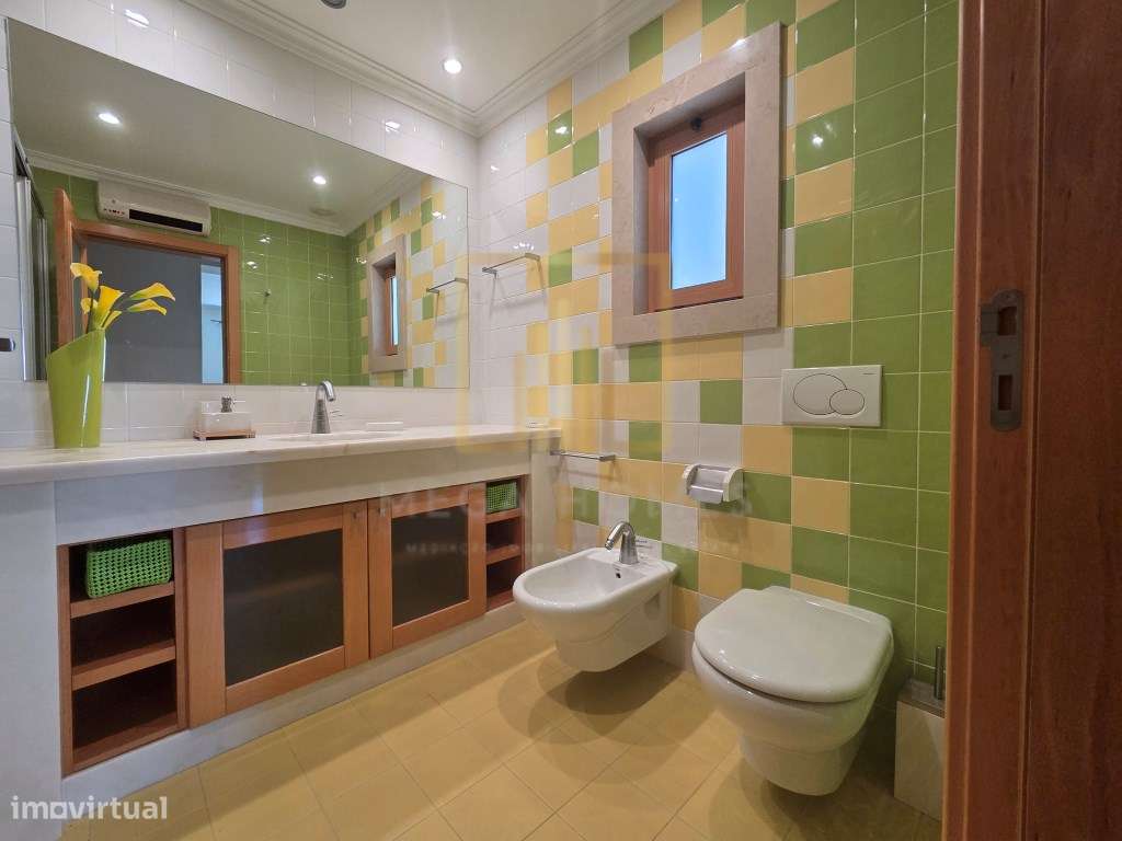 Moradia T5 com piscina + Apartamento T3, em centro de Lagoa (Algarve)-30