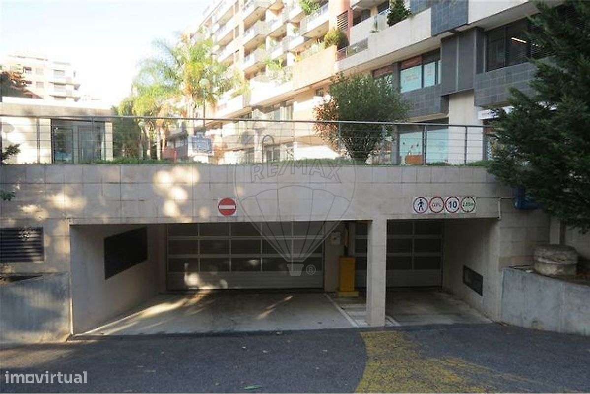 Garagem  para arrendamento - Grande imagem: 2/3