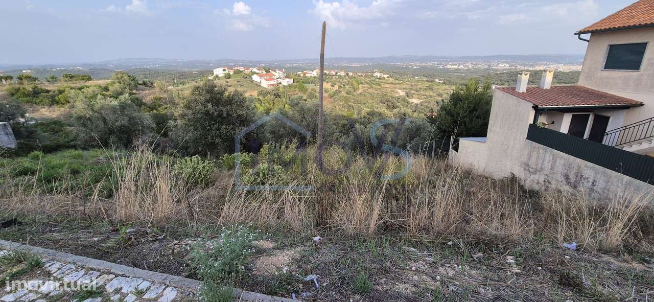Terreno para construção com fantástica vista para a cidade de Tomar –-3