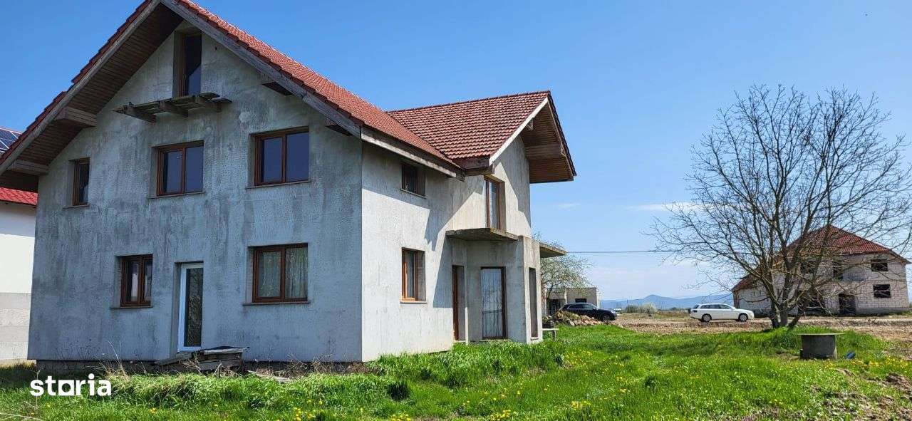 Casă P+M de vânzare în Halmeu – teren generos de 3.739 mp! - Imagine principală: 4/10