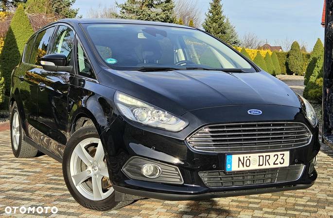 Ford S-Max - 39