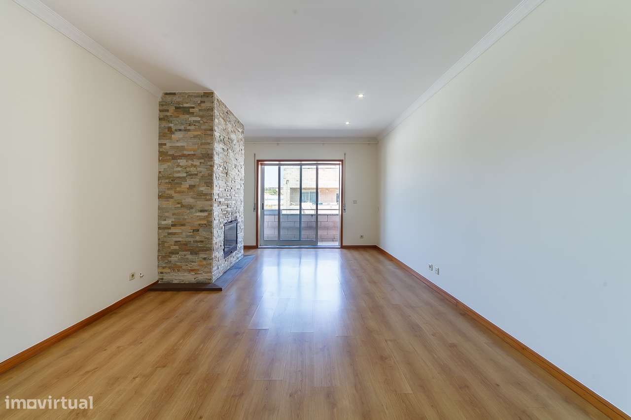 T2 com 127 m², vista mar, box fechada, excelente exposição Solar-4