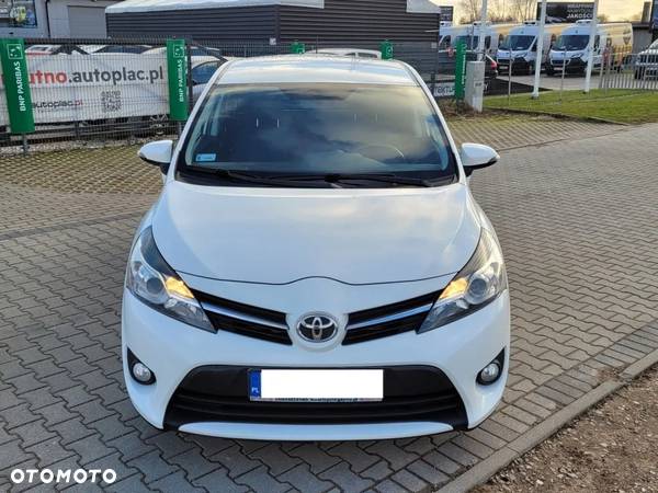 Toyota Verso 1.6 D-4D Premium - 18