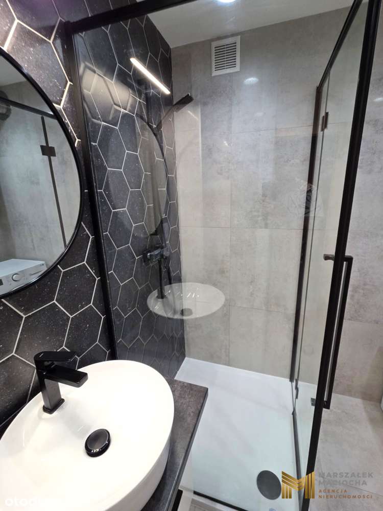 3 pokojowe z klimatyzacją w idealnym stanie-16