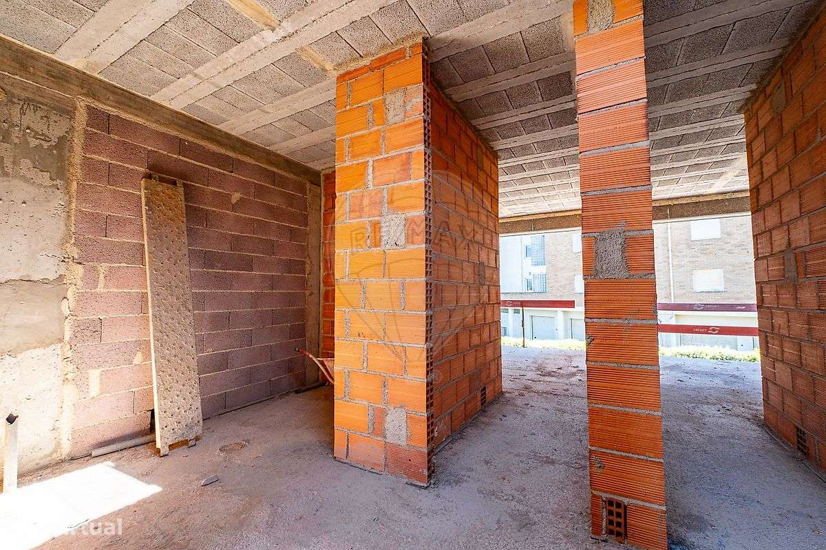 Moradia T4 para venda-17