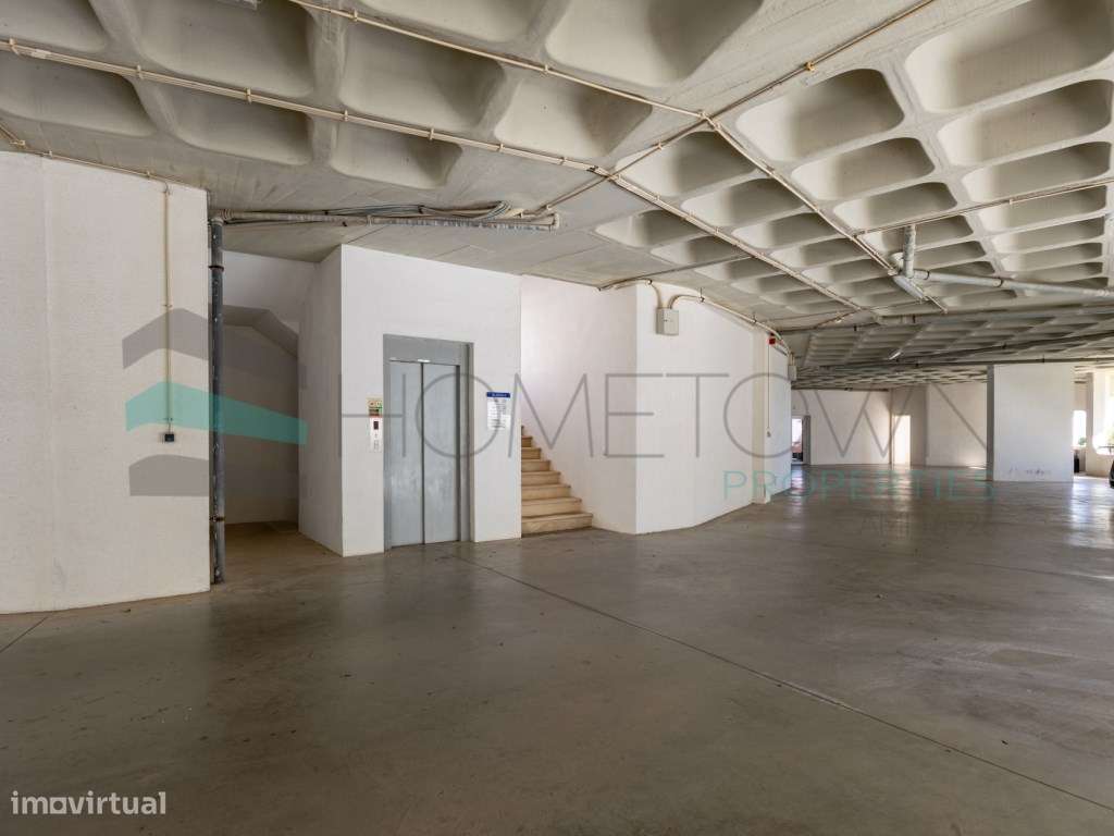 Apartamento Duplex com Terraço Panorâmico e Acesso Privado à Praia-...-43