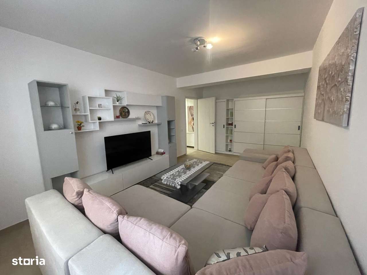 APARTAMENT 3 CAMERE | 84MP | ACCES METROU APARATORII PATRIEI