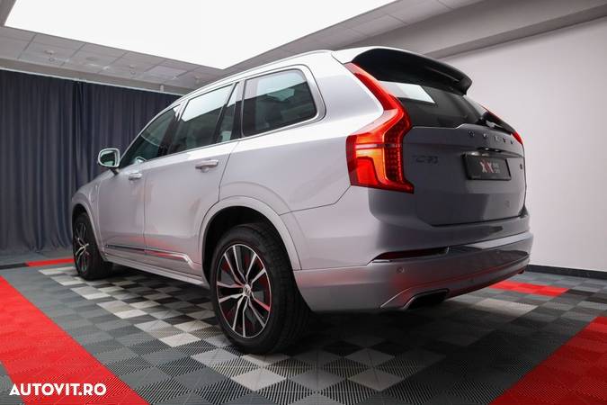 Volvo XC 90 T8 AWD Twin Engine Geartronic Momentum - 11