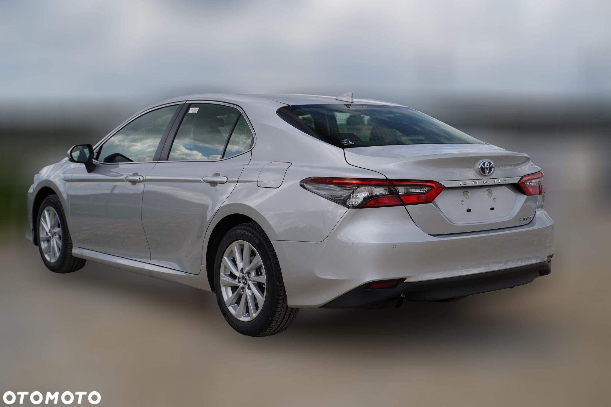 Toyota Camry 2.5 Hybrid Comfort CVT - 6