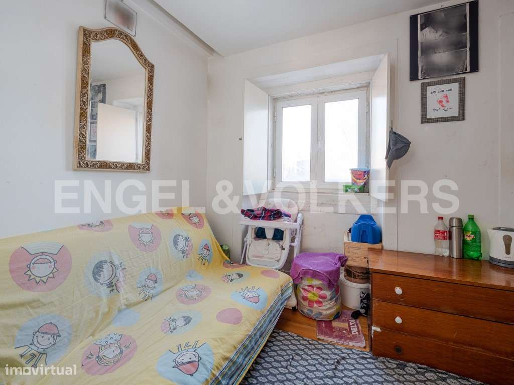 Apartamento T1+1 próximo do Largo da Graça - Grande imagem: 1/21