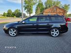 Volvo V70 D3 R-Design - 4