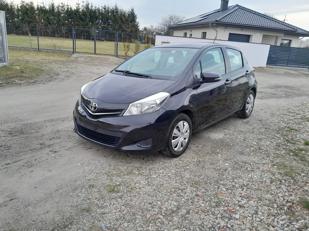 Toyota Yaris III 1.33 VVT-i Lounge 2012