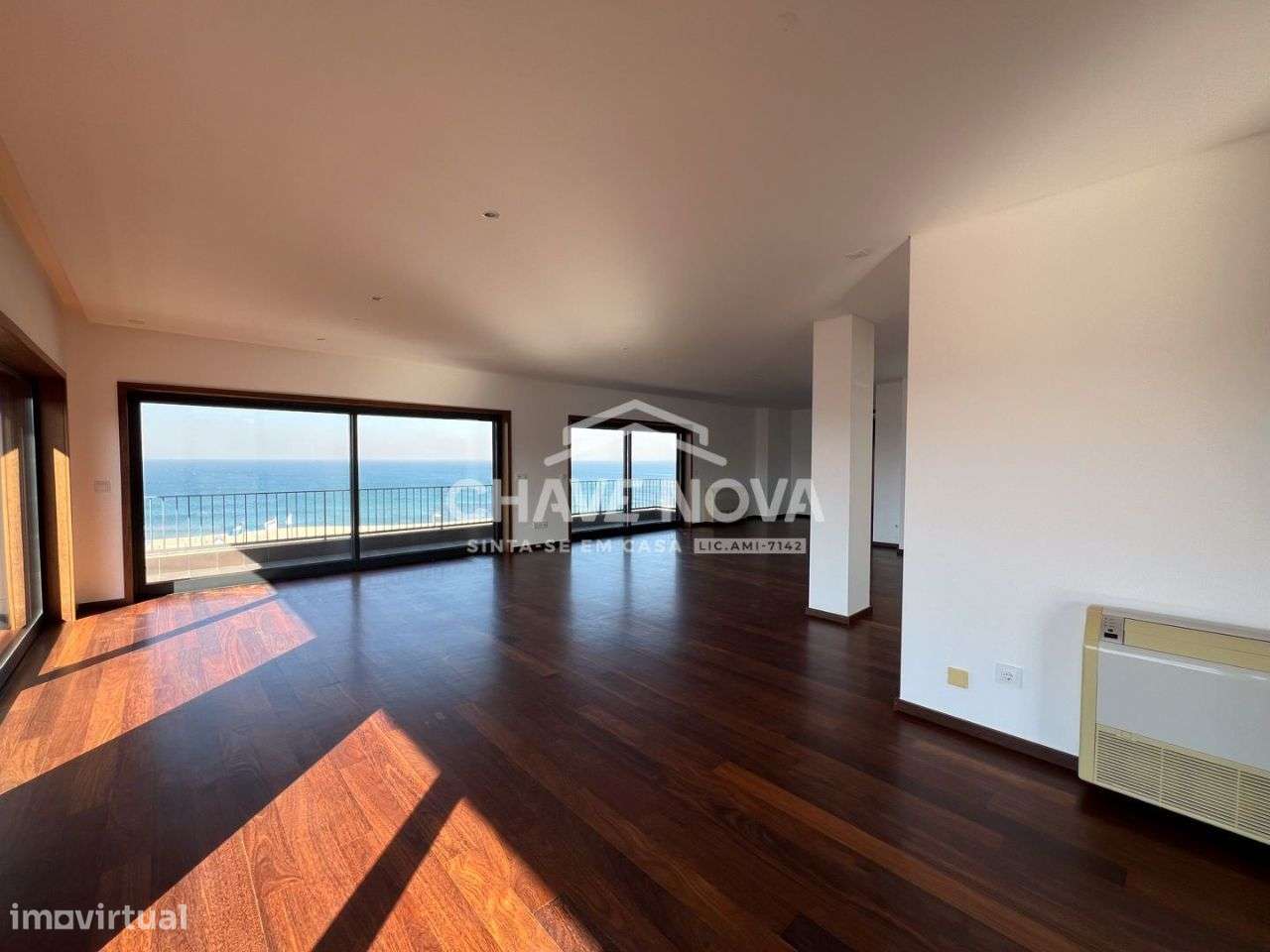 Apartamento T4+1, 1ª linha de Mar em Canidelo - Grande imagem: 5/25