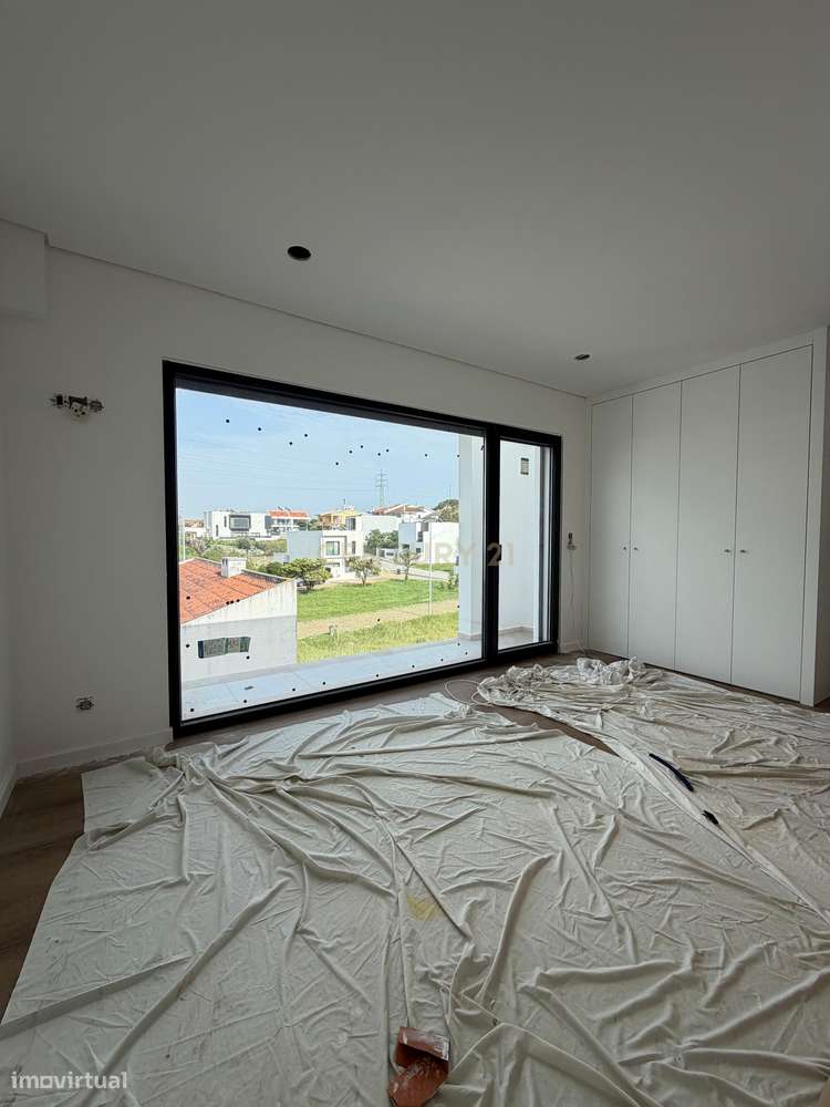Moradia Nova T3 c/piscina - Foros de Amora-5