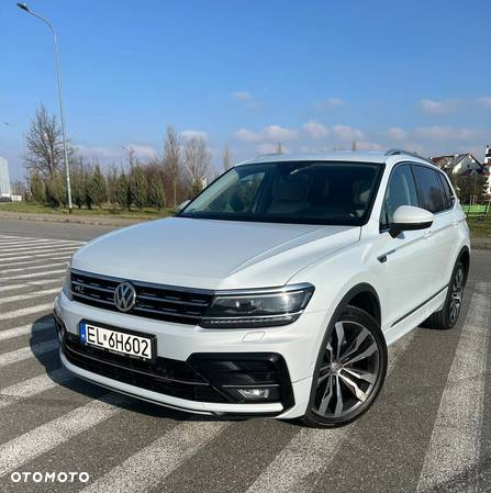 Volkswagen Tiguan - 1