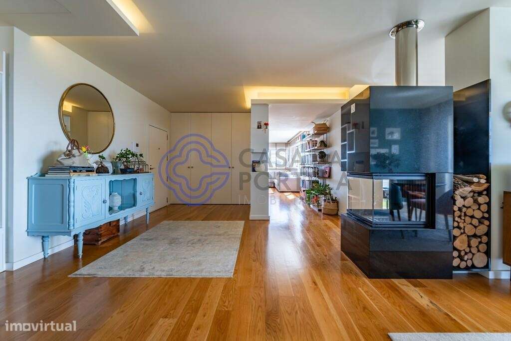 Apartamento T3 com vista para as pontes do rio Douro que separam Gaia - Grande imagem: 5/25