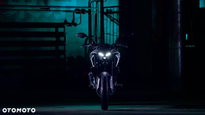 Yamaha MT - 6