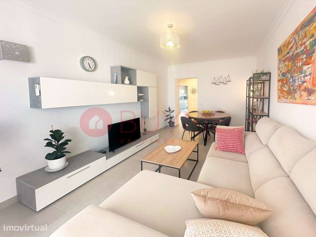 Apartamento T1 Renovado com Varandas e Garagem em Quarteira - Grande imagem: 5/17