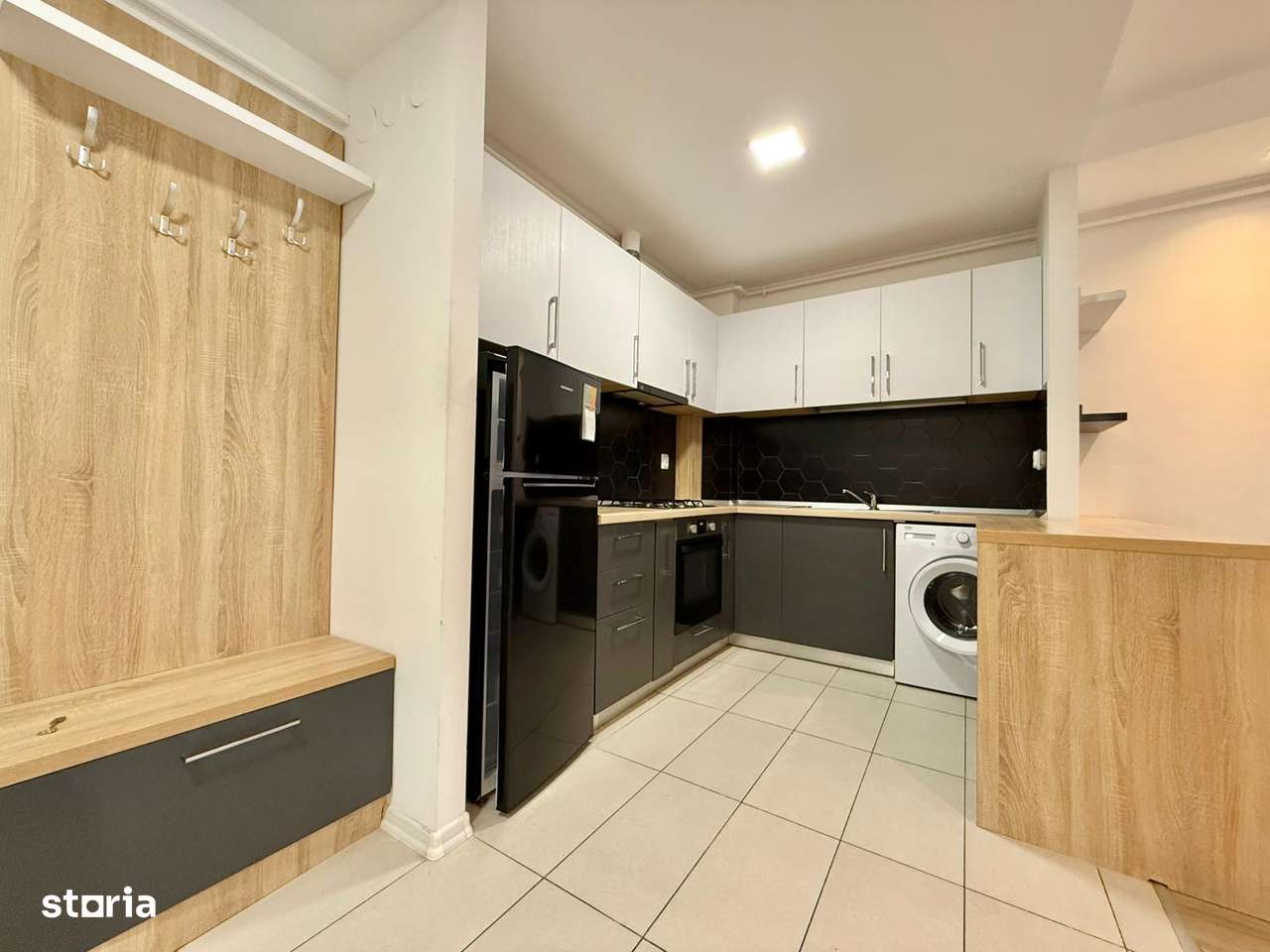 COSMOPOLIS - Apartament 2 camere, vedere piscina - Imagine principală: 5/10