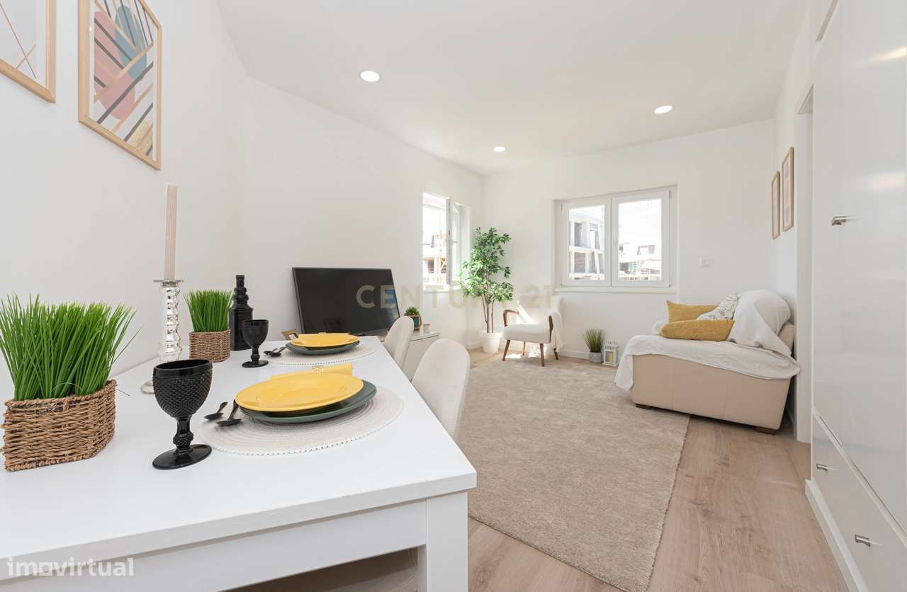 Apartamento Renovado com Vista Mar no Coração de Cascais-15