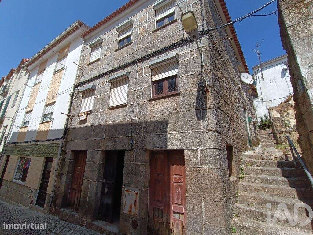 Prédio em Gouveia de 240,00 m2 - Grande imagem: 3/25