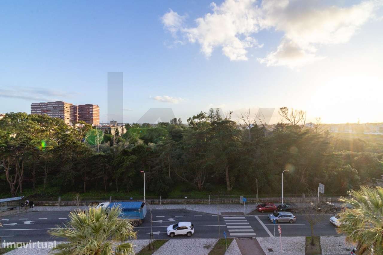 APARTAMENTO T3 OEIRAS | REMODELADO | COM ESTACIONAMENTO - Grande imagem: 5/30