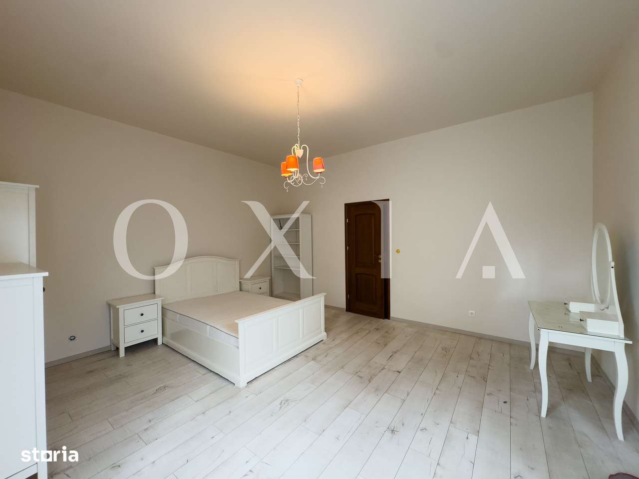 OX610  Central, Spatios, Garaj - Imagine principală: 3/11