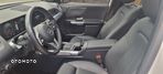 Mercedes-Benz GLB 250 4-Matic AMG Line 8G-DCT - 17