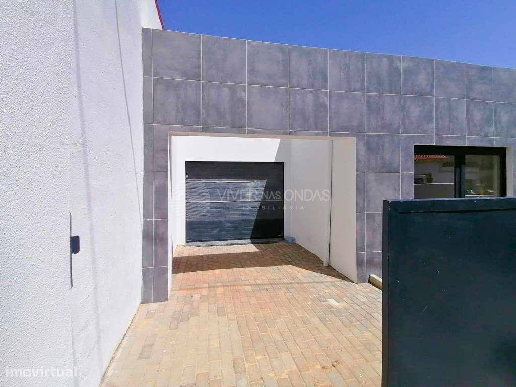 Moradia T3 nova com Piscina no Alto do Índio, Sobreda-30