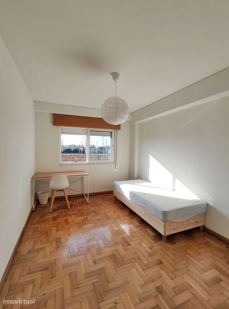 Quarto, Ramalde, Praceta José Régio - Grande imagem: 4/7