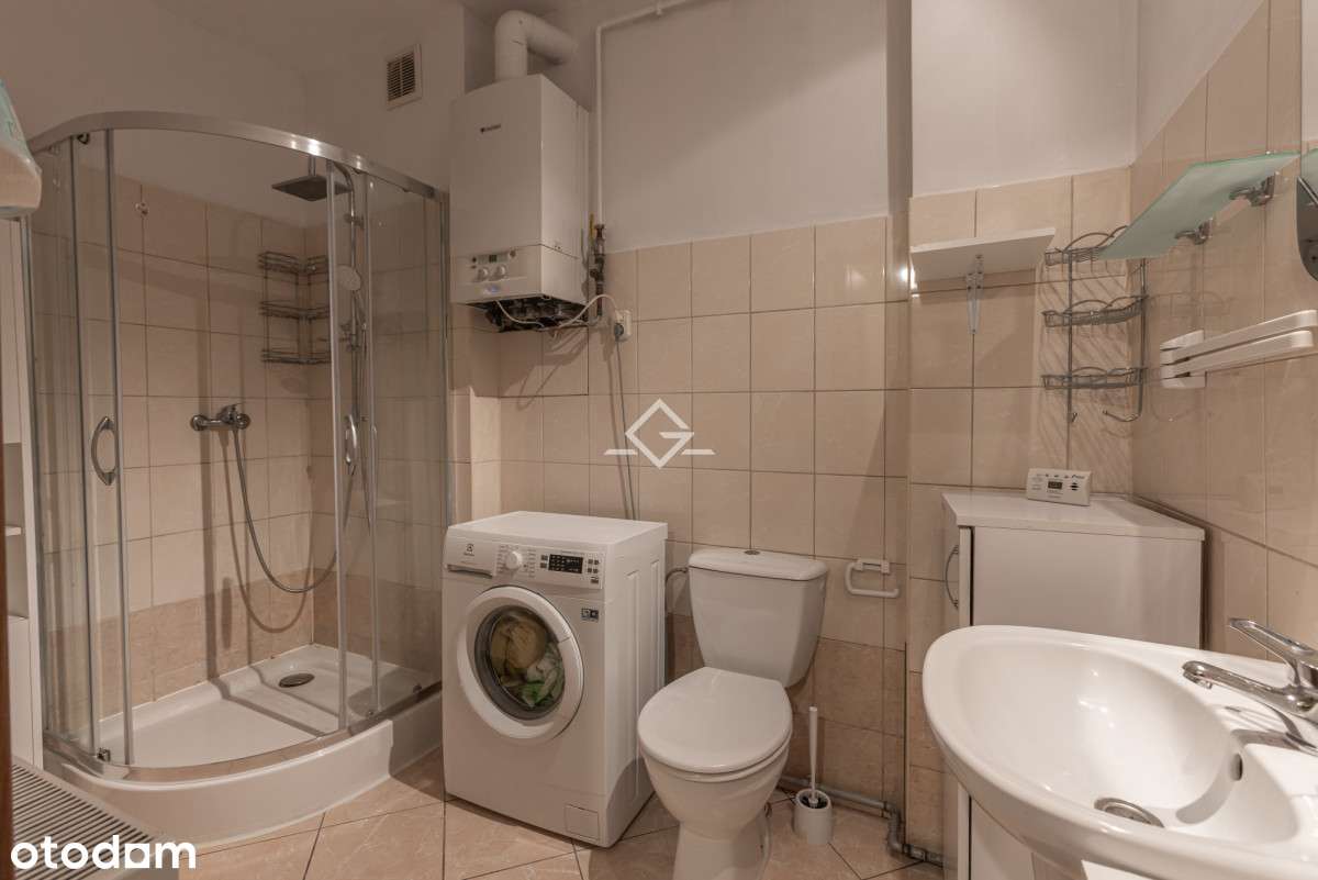 Centrum | Osobne wejście | Od zaraz | Piwnica - Pełny obrazek: 5/6