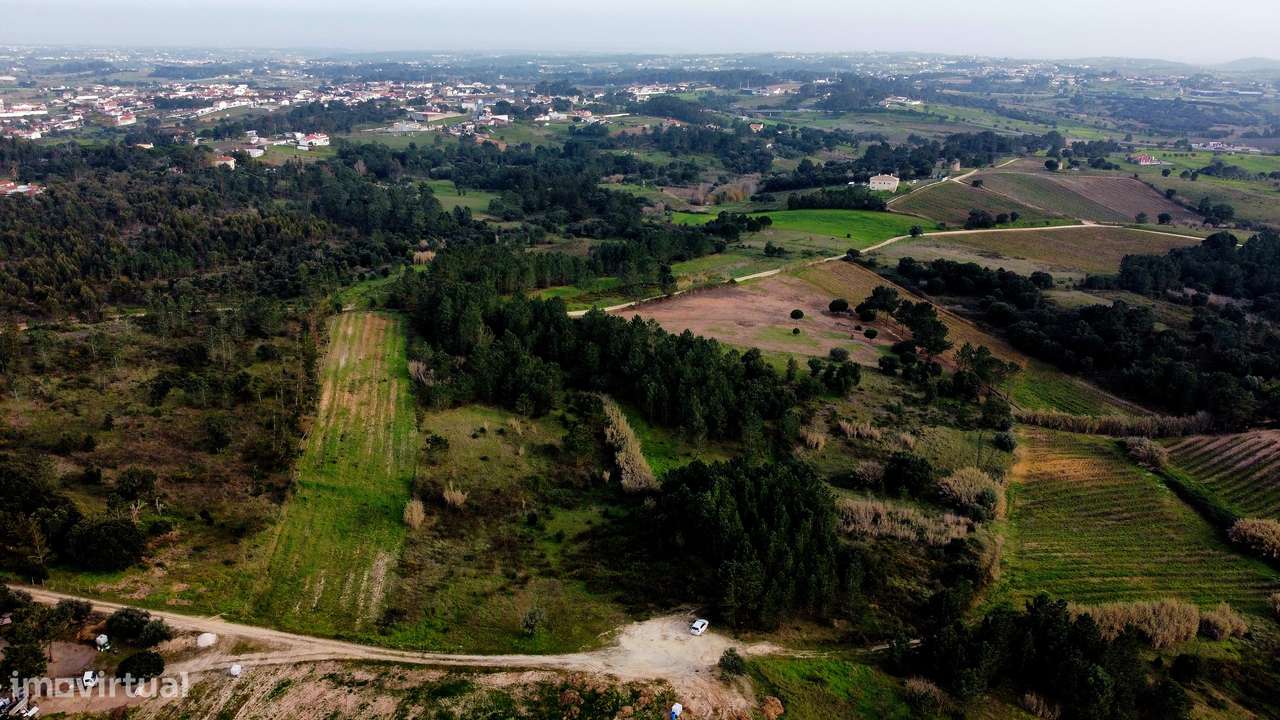 Apresento terreno com total de 5 520m2, localizado na Lapa, Cartaxo-10