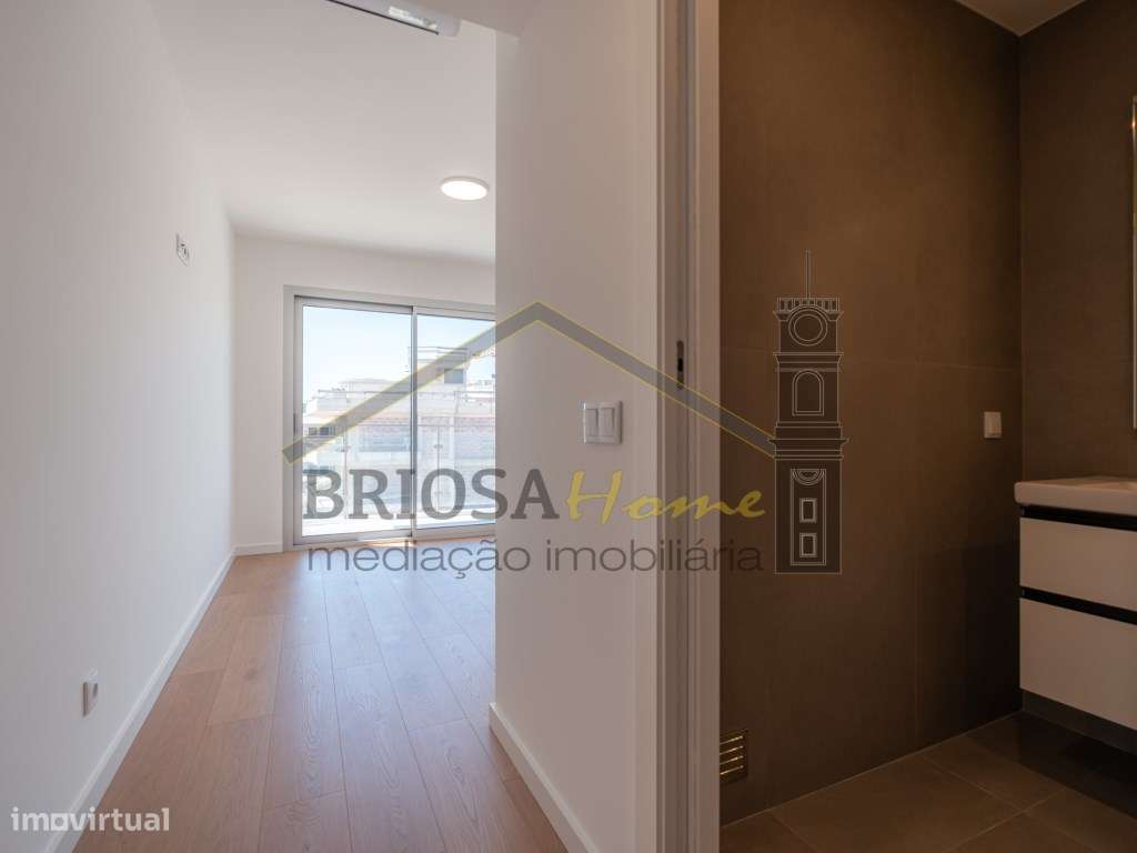 Apartamento T4, com vista mar, na Figueira da Foz-31