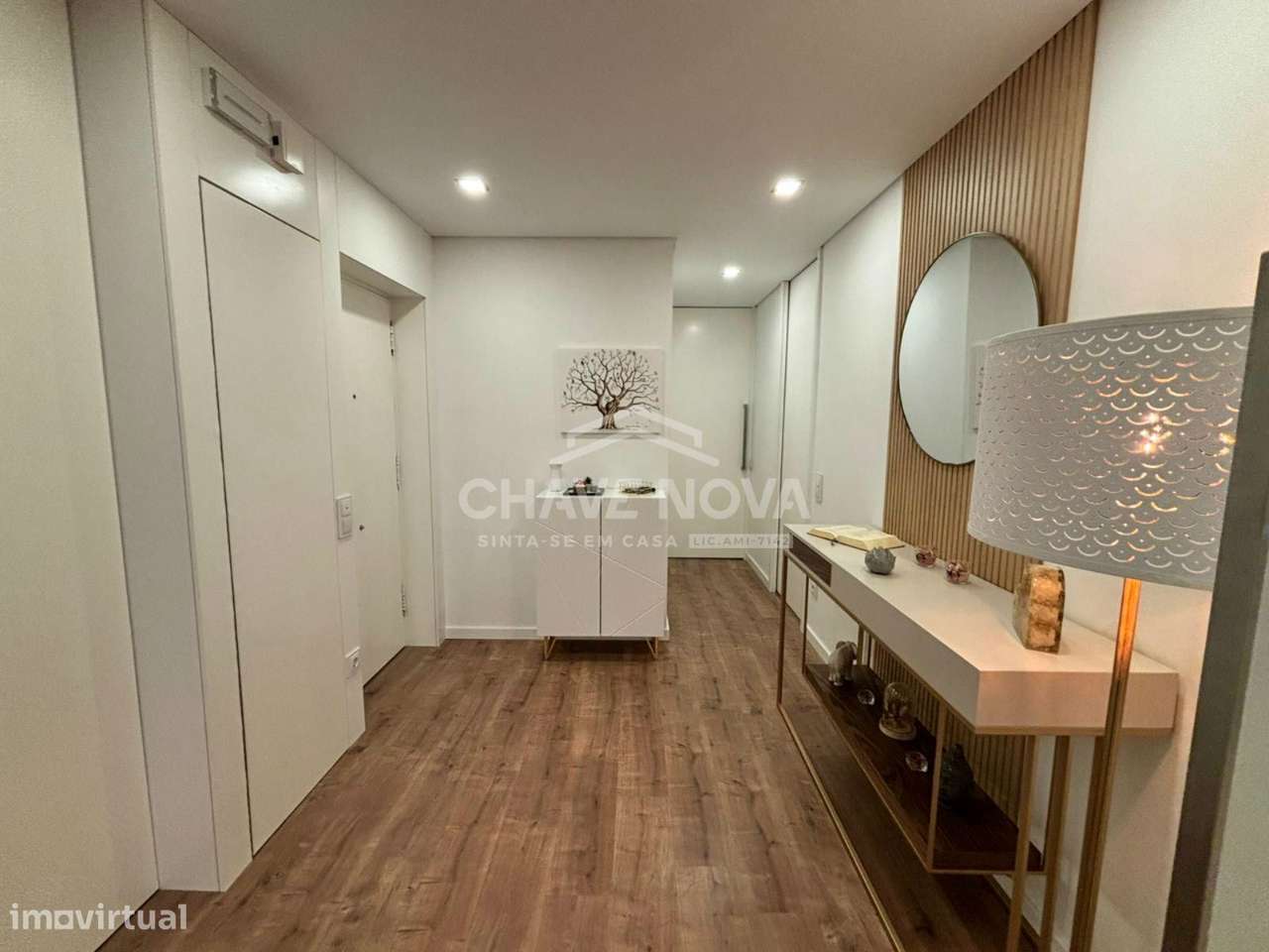 Apartamento Renovado T3 no Centro de São João da Madeira - Grande imagem: 4/17