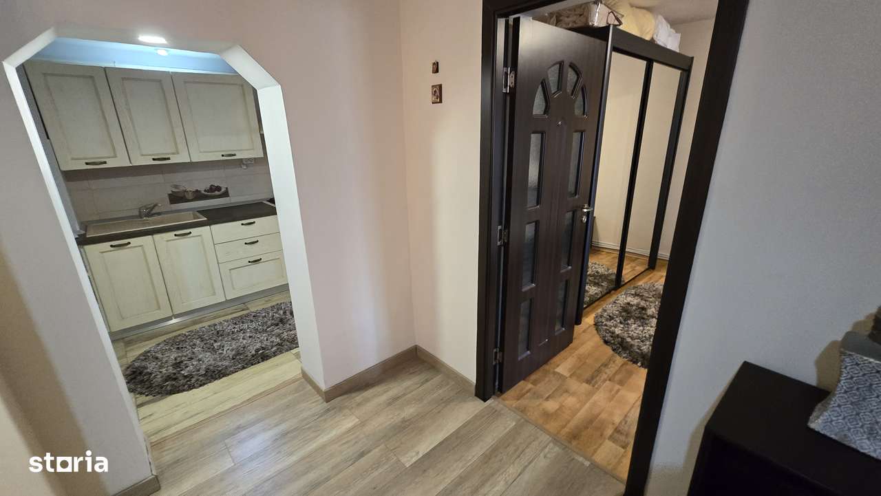 Apartament cu 3 camere de vanzare, etajul 1, Focsani-6