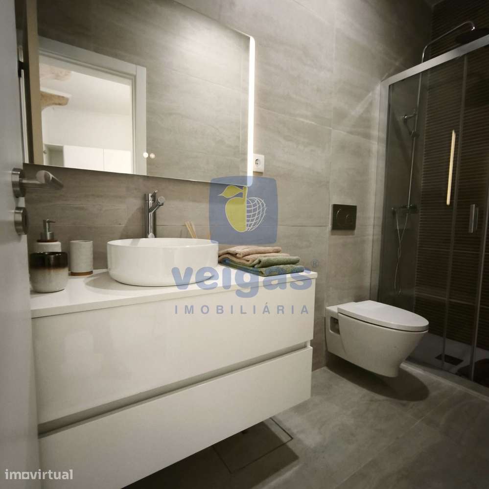 Apartamento renovado com 3 quartos em Benfica, Lisboa-16