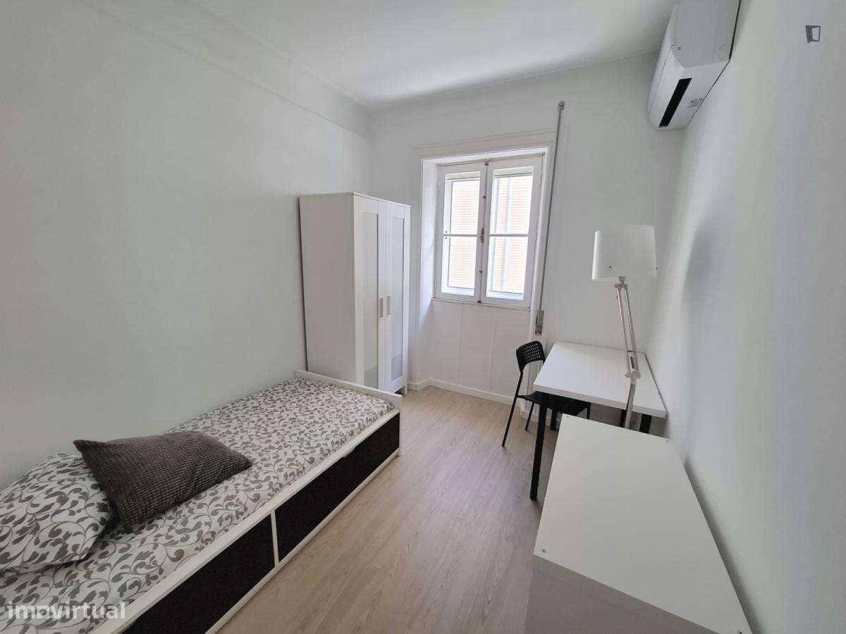 Quarto - localizado em Rio Tinto Porto - Grande imagem: 4/58