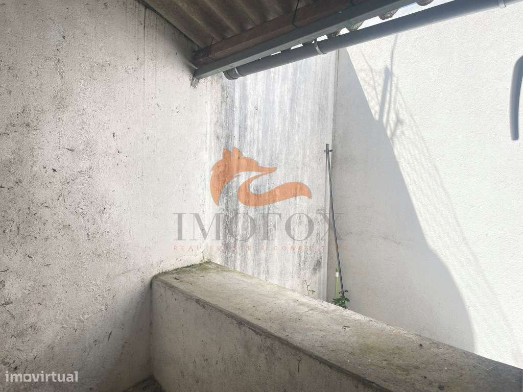 Moradia com 4 quartos e garagem no centro da vila de Avô (Oliveira ... - Grande imagem: 4/23