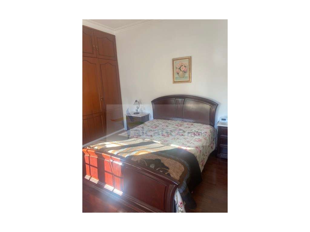 Moradia Exclusiva de Alto Padrão com Espaços Exterior Privativo-21