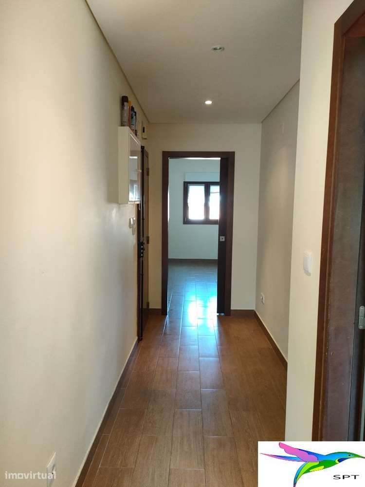 Apartamento T2 coz/equipada/varanda 1 andar Castanheira do Ribatejo - Grande imagem: 4/14