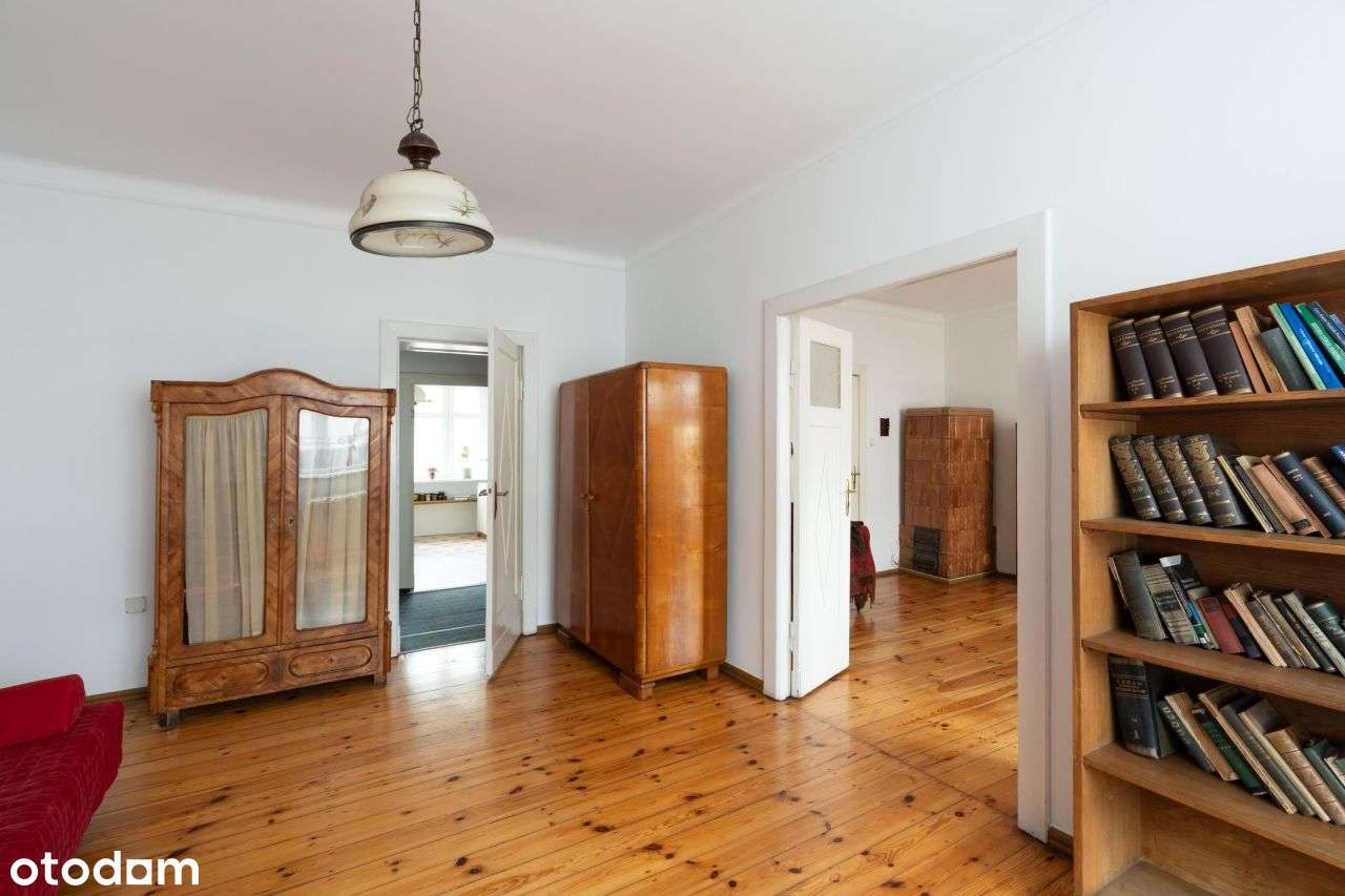 Klimatyczne mieszkanie z duszą. Balkon i piwnica-7