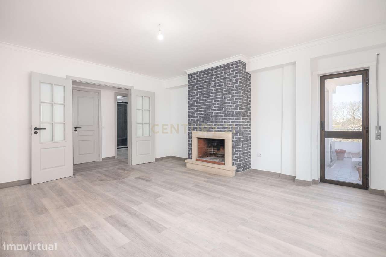 Apartamento T2 remodelado, com lugar de garagem em Amora, Seixal - Opo - Grande imagem: 5/14