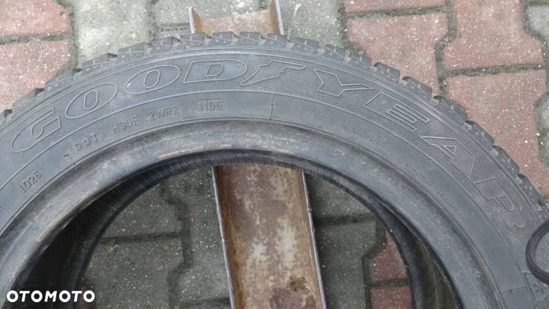 Opona całoroczna 205/55R16 Goodyear Eagle Vector - 6