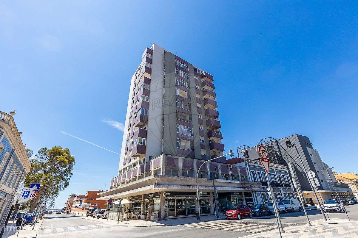 Escritório T4 para arrendamento - Grande imagem: 5/14