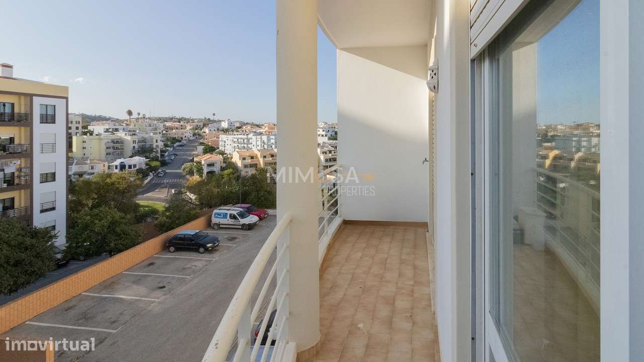 Apartamento T3 espaçoso e luminoso no centro de Lagos - Grande imagem: 4/25