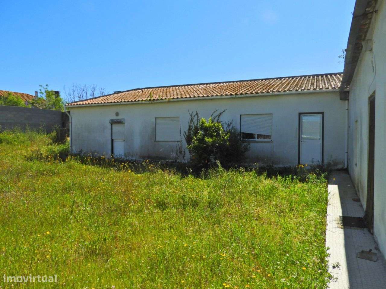 Moradia T3 com Quintal a Necessitar de Obras - Grande imagem: 3/14