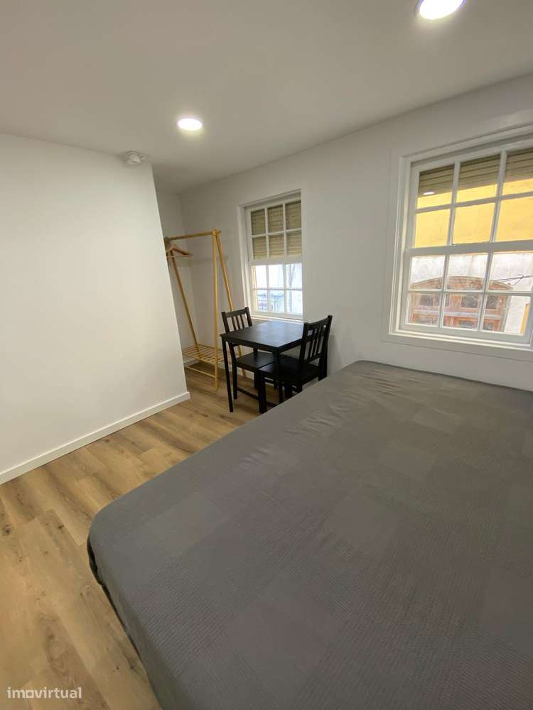 Excelente Prédio remodelado junto à Praça do Comercio-49