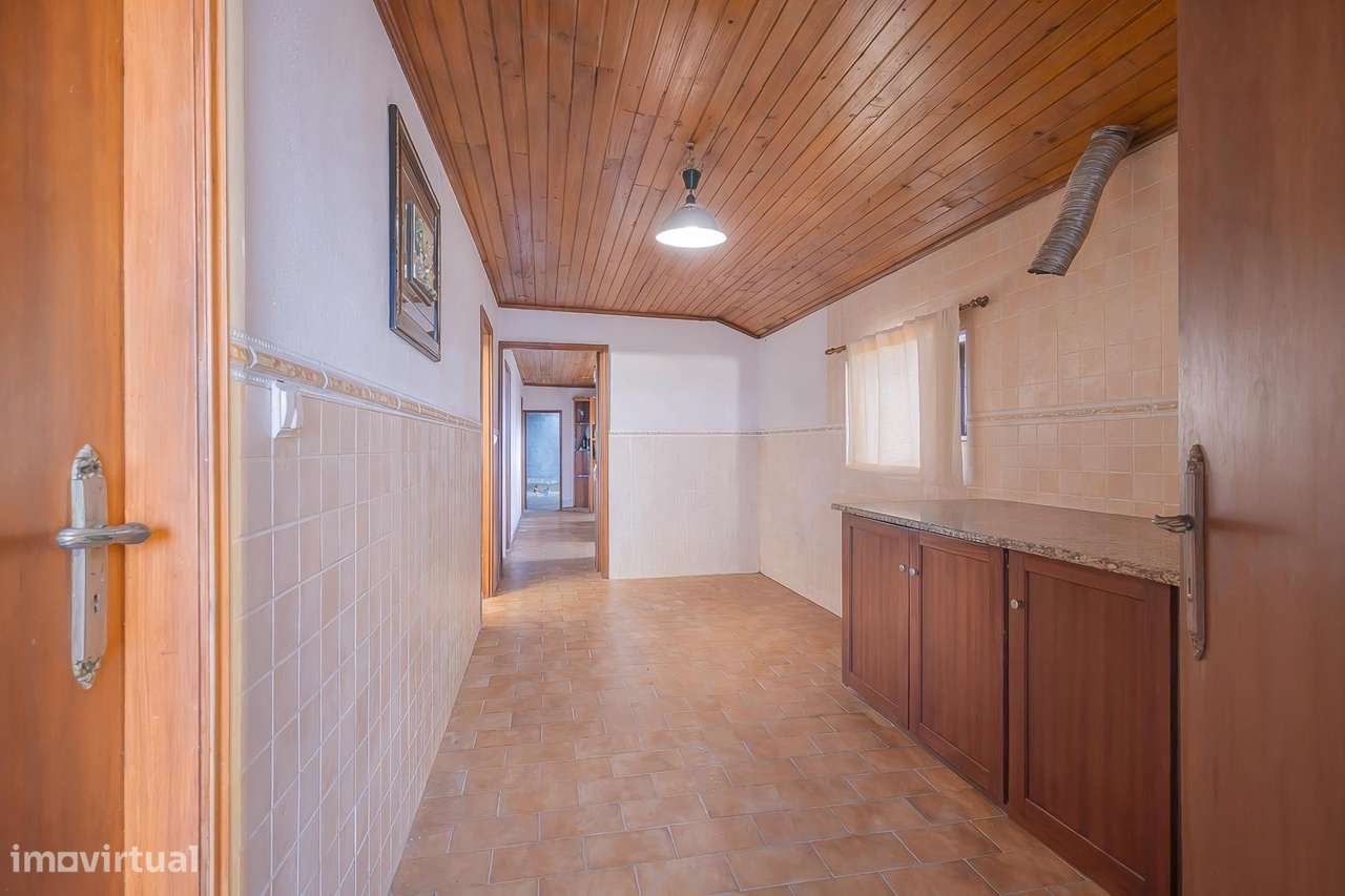 Moradia T8 na Póvoa do Varzim | Oportunidade de Investimento com...-18