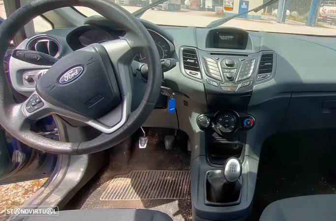 Ford Fiesta 1.4 (2010) - 6